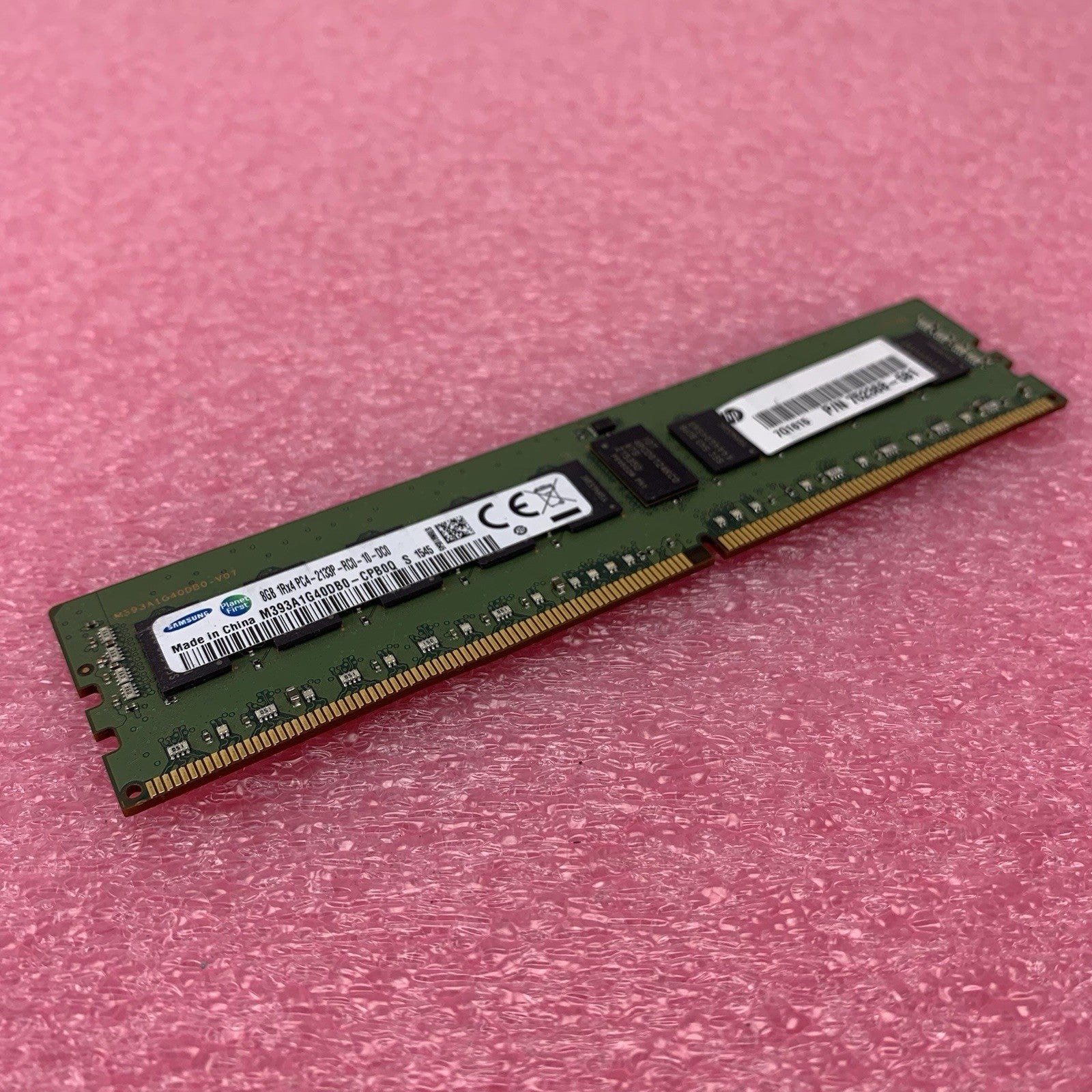 Samsung M393A1G40DB0-CPB0Q PC4-2133P-RC0-10-DC0 8GB 1Rx4 Desktop Memory RAM0