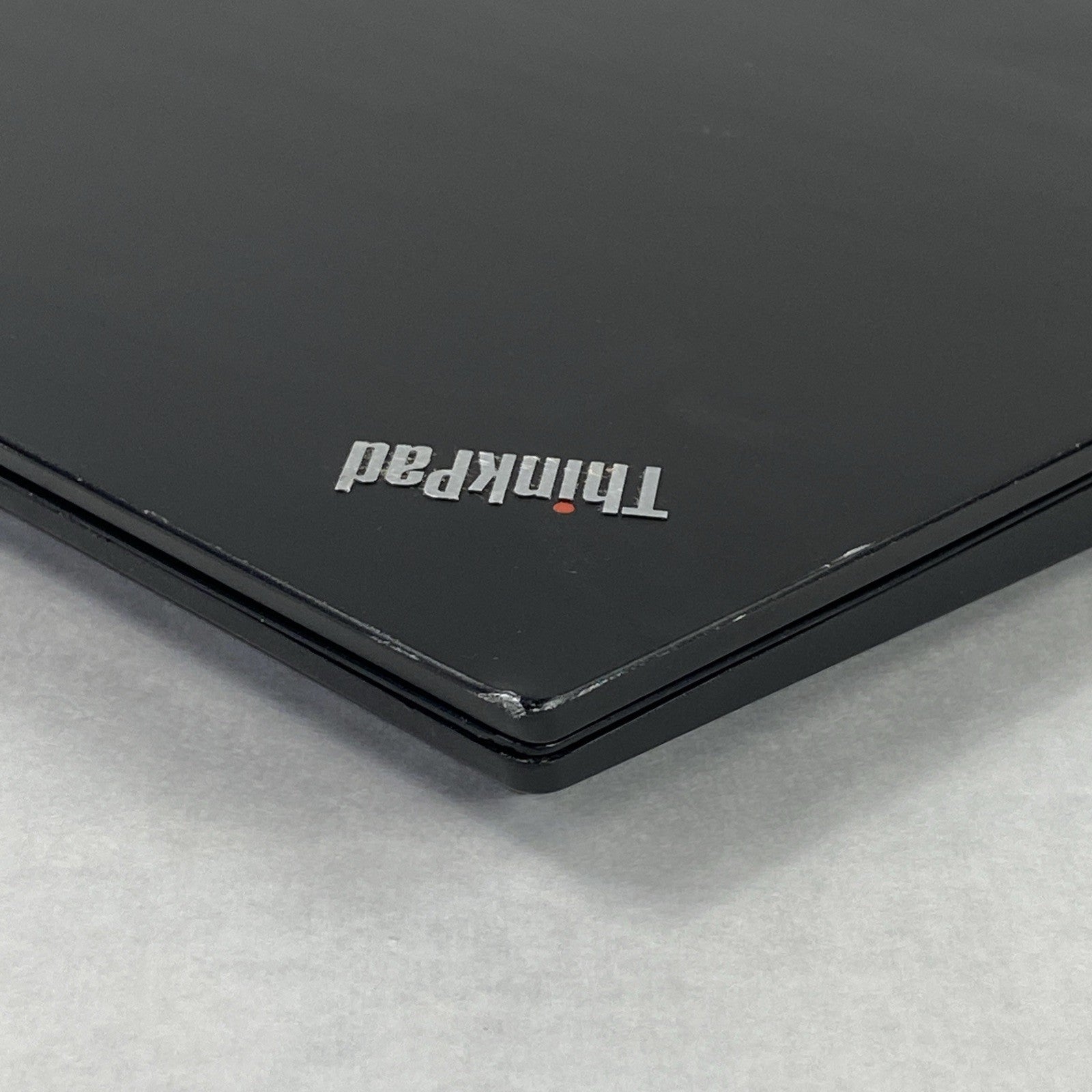 Lenovo ThinkPad E480 Intel Core i5-8250U 1.60 GHz 8GB RAM 14" No HDD No OS