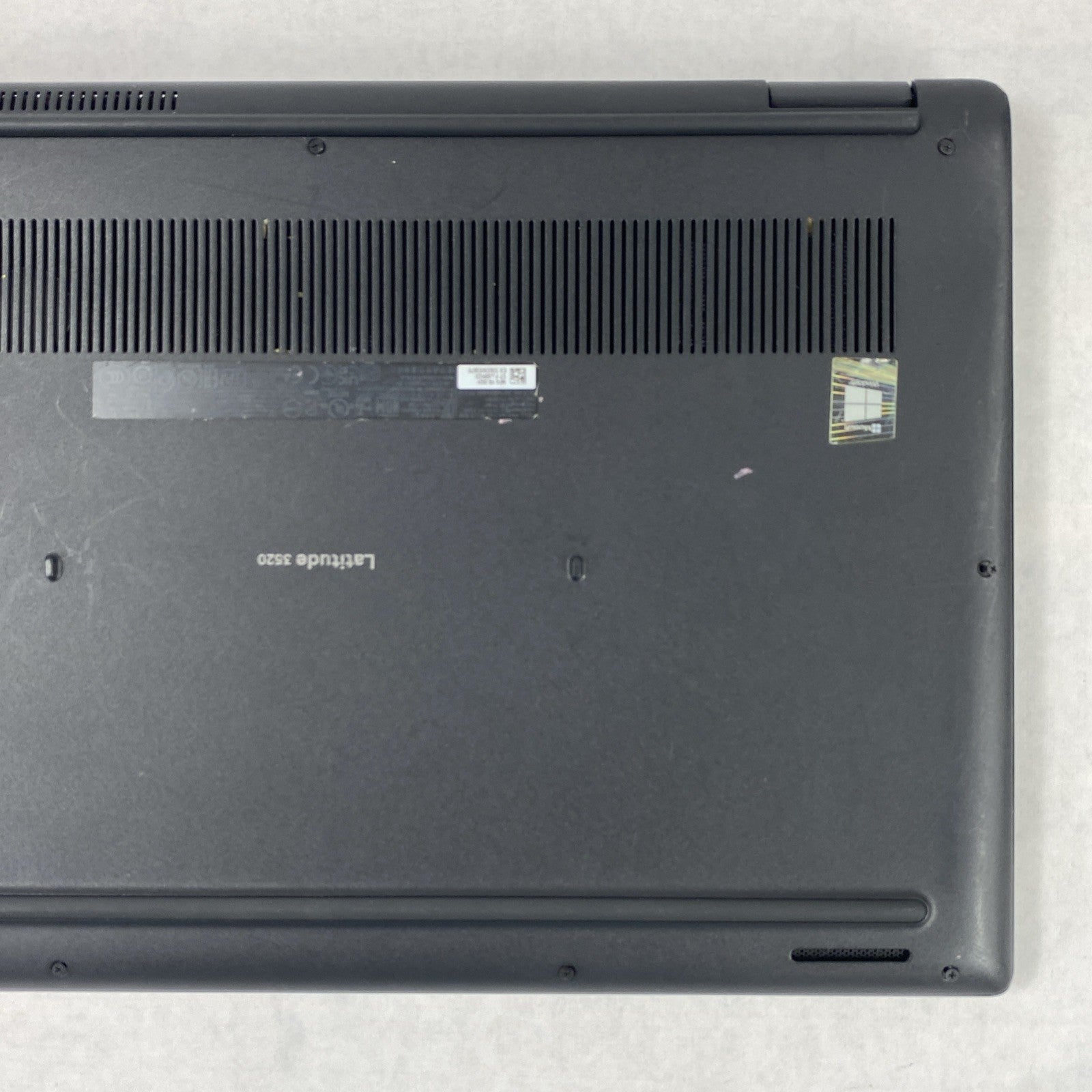 Dell Latitude 3520 Intel Core i5-1135G7 2.40 GHz 16 GB RAM 15.6" No SSD No OS
