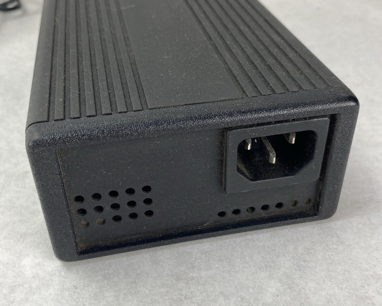 Symbol Motorola SAC9000-4000R 4 Bay Battery Charger w/ Power Supply