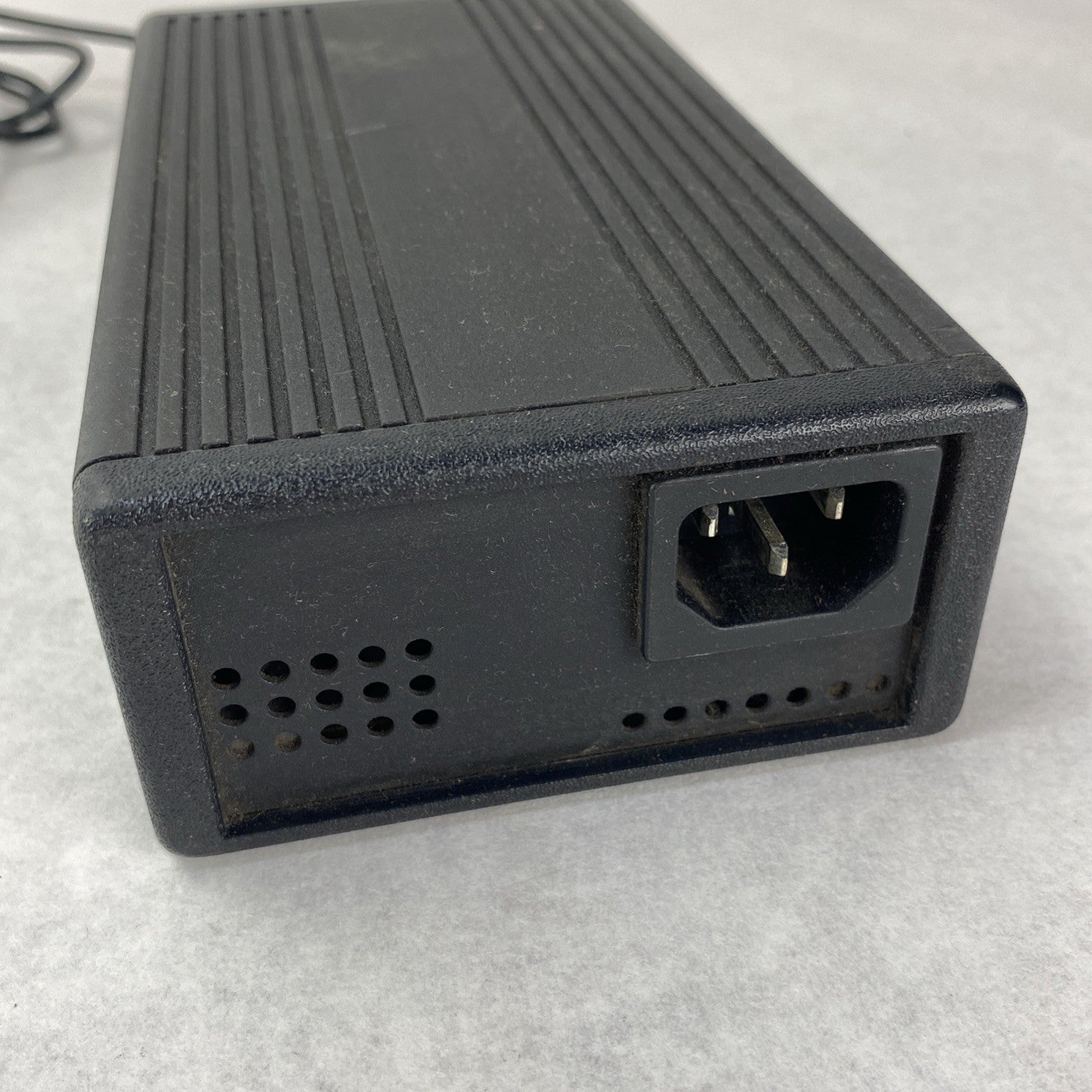 Symbol Motorola SAC9000-4000R 4 Bay Battery Charger w/ Power Supply13