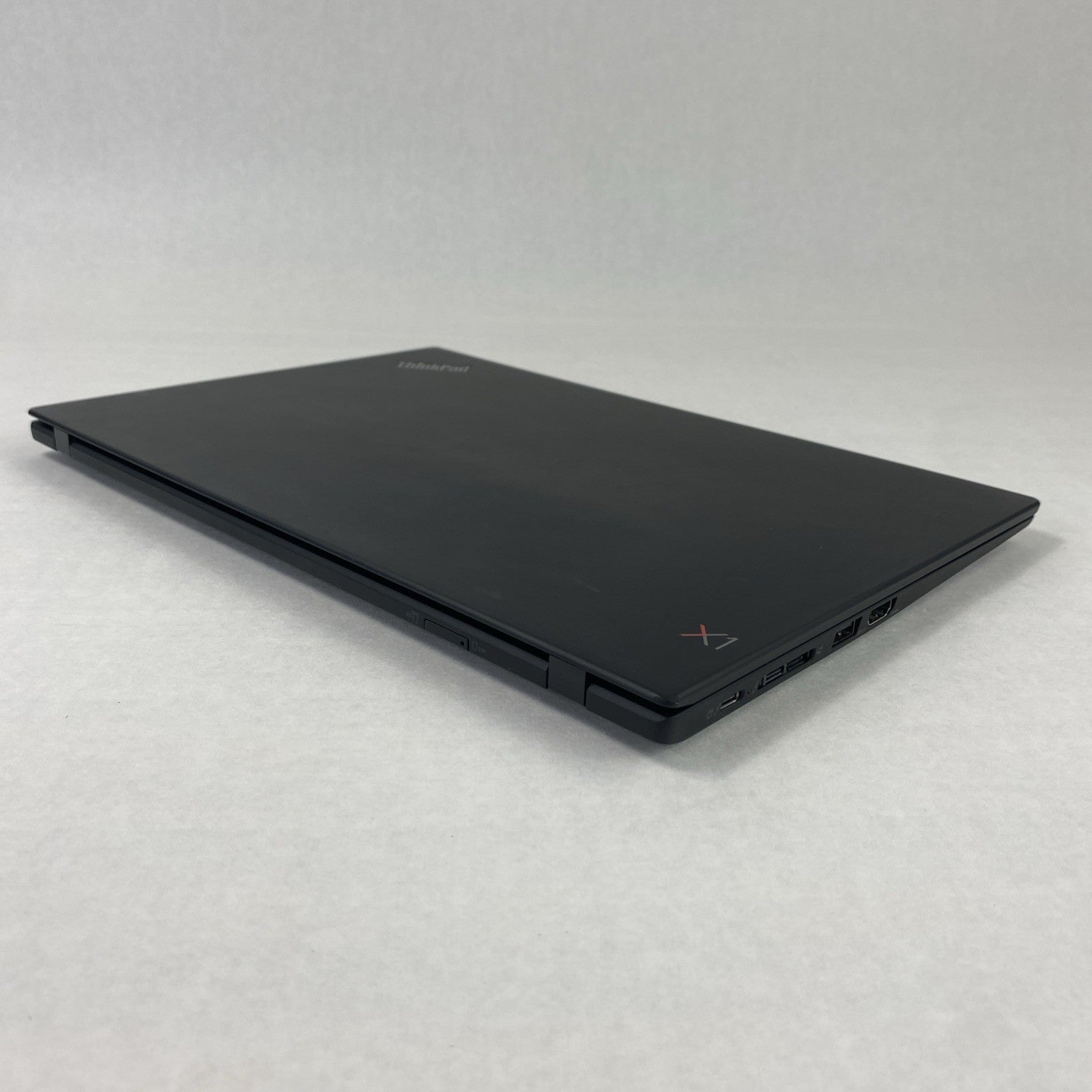 Lenovo ThinkPad X1 Carbon 6th Gen i5-8250U 1.6GHz 8GB RAM 14" No Batt. No HDD/OS
