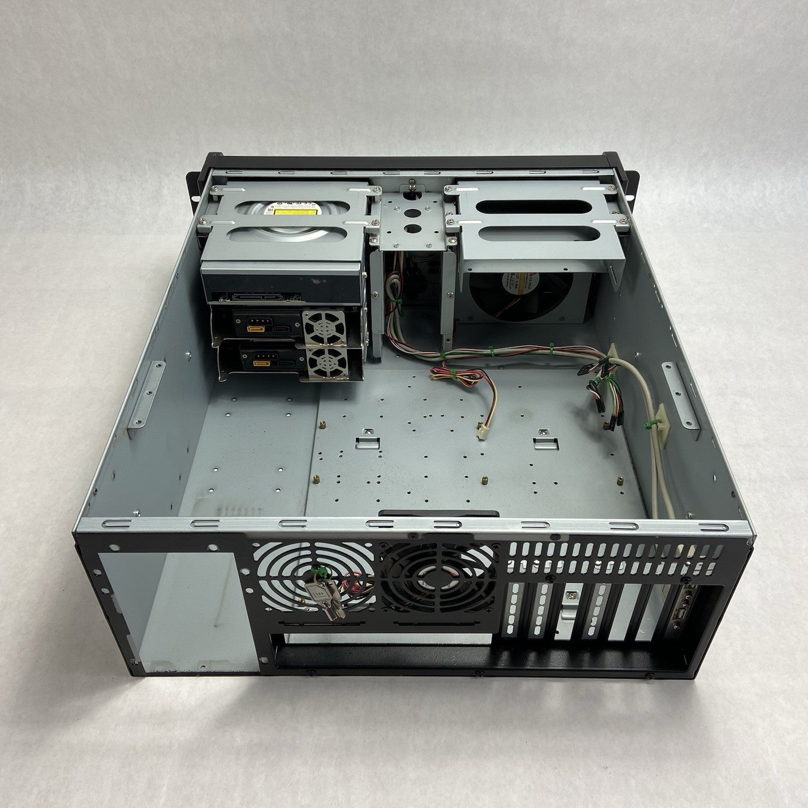 DATEC EYE-4800B 4U Rackmount Server Chasis Bare Bones No PSU8
