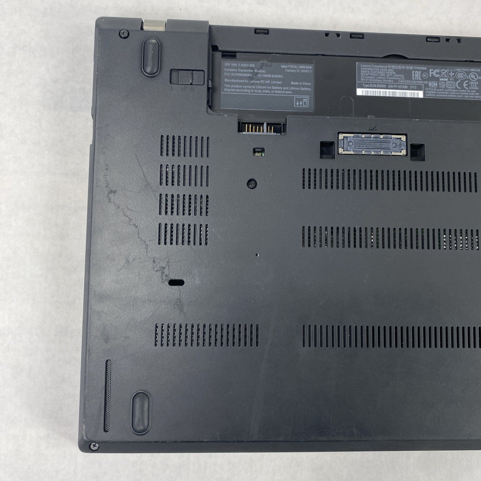 Lenovo ThinkPad T470 Core i5-6300U 2.40 GHz 8 GB RAM 14" No Battery No HDD No OS