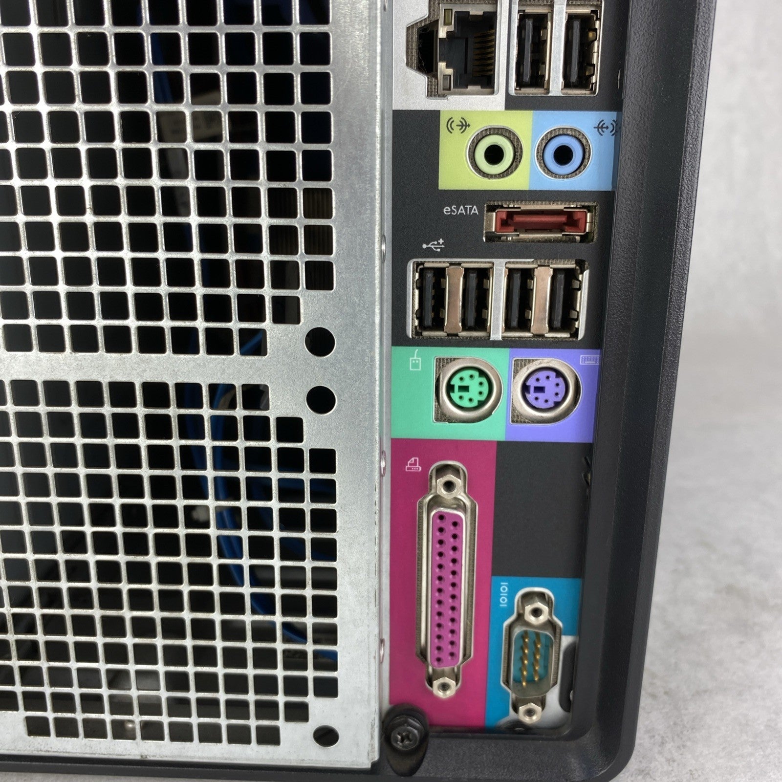 Dell Precision T3500 MT Intel 4 Core Xeon X5570 2.93GHz 8GB RAM No HDD OS READ