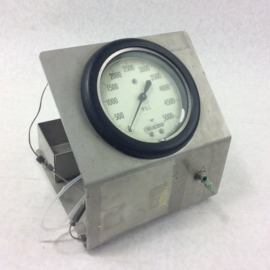 Helicoid 2314 Pressure Gauge 5000 P.S.I. w/ Bracket