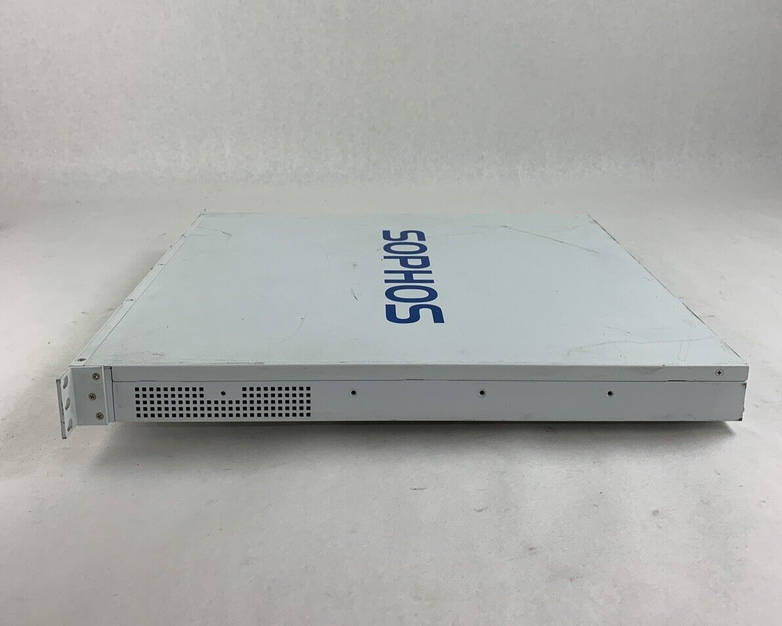 Sophos SG 430 Firewall Security Appliance W/8 GbE Port Module No HDD No OS