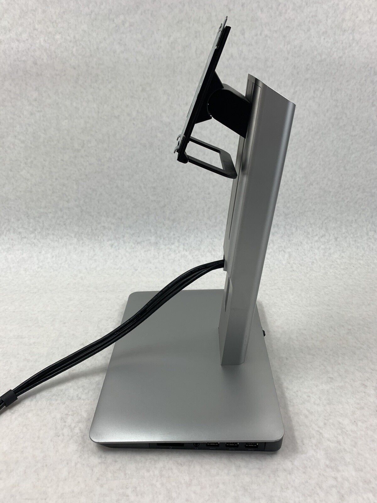 Dell OEM Universal Monitor Stand with USB 3.0 Dock - MKS14b F51W4