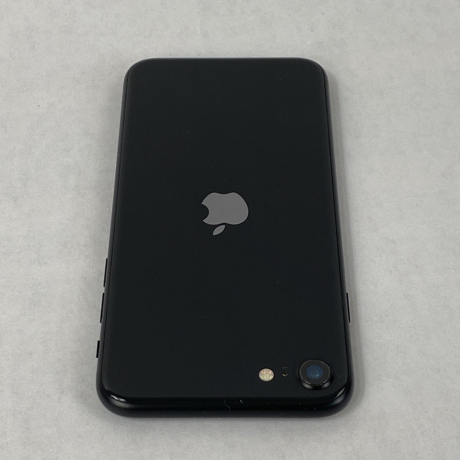 Apple iPhone SE 2nd Gen A2275 128GB Unlocked 4.7" Black IOS 26.0.114