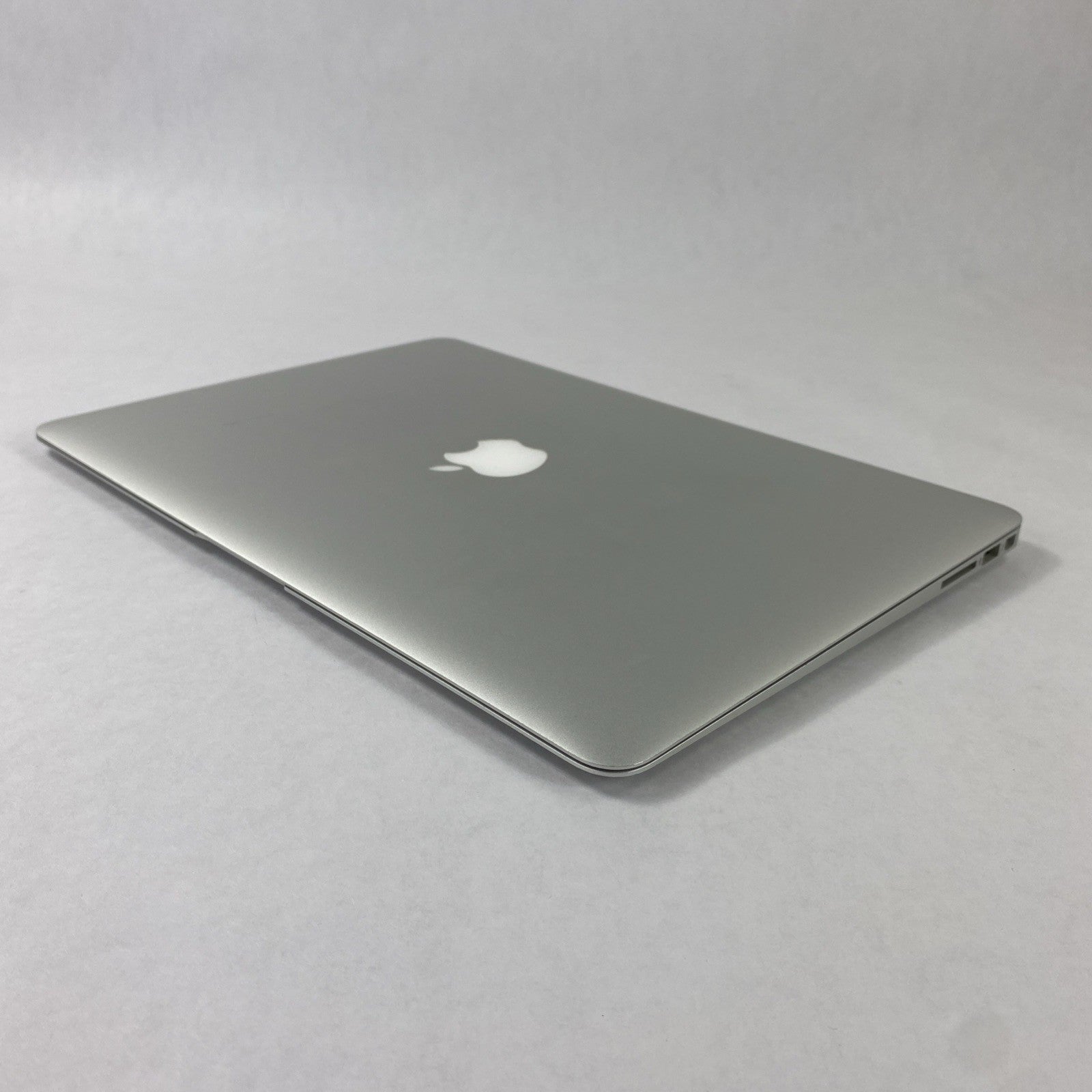 Apple MacBook Air A1466 2013 13" 1.3GHz i5 8GB RAM 120GB SSD os11.7.1 596 Cycles
