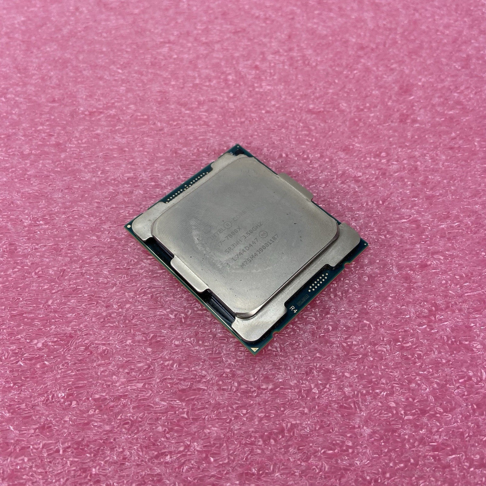 Intel Core i7-7800X 3.5GHz Desktop CPU0