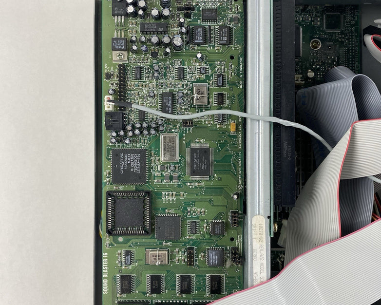 Zenith Z-Station ZEP-8370-QB DT Pentium 90MHz 32MB RAM No HDD No OS