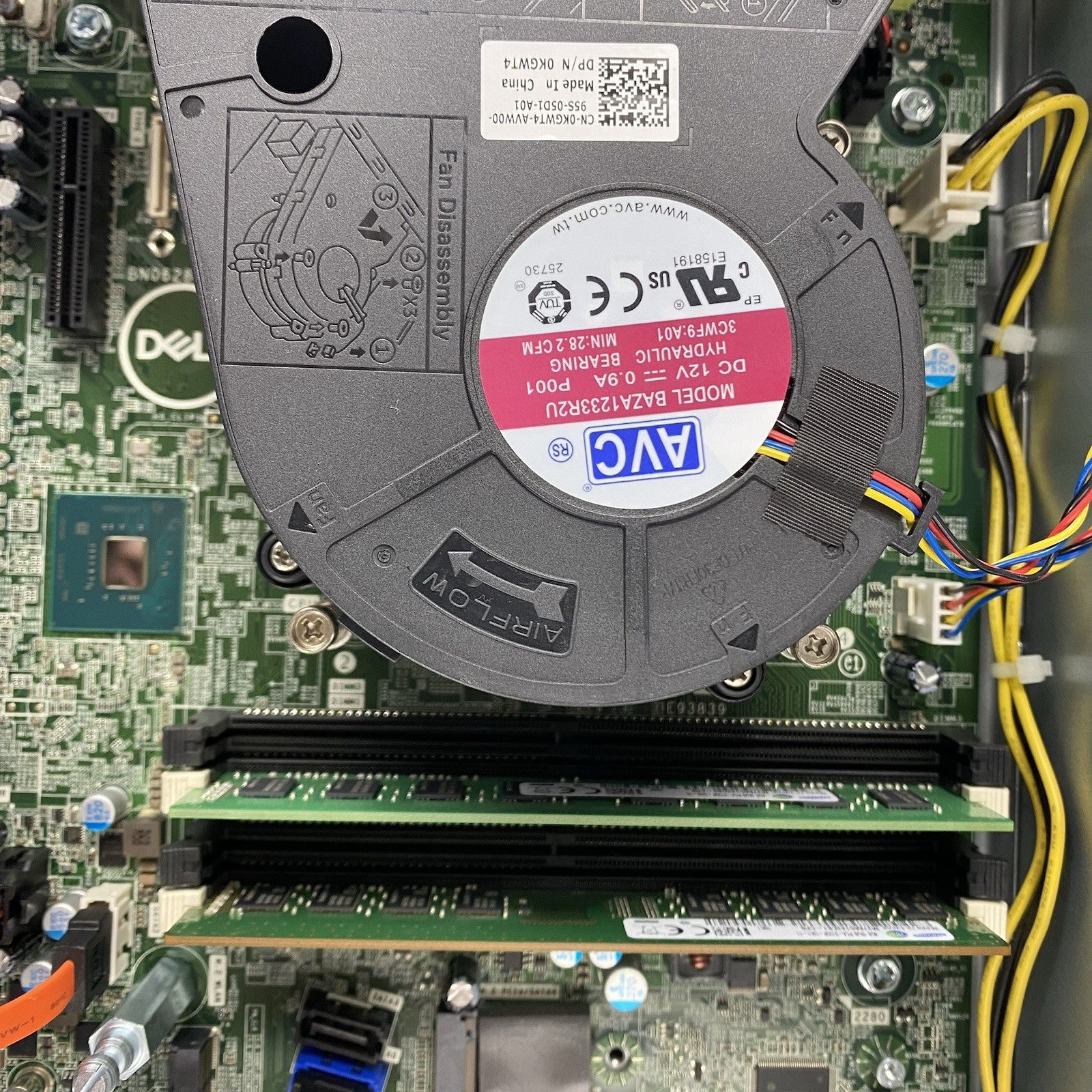 Dell OptiPlex 7060 SFF Intel Core i7-8700 3.2GHz 2x4GB RAM No HDD No OS14