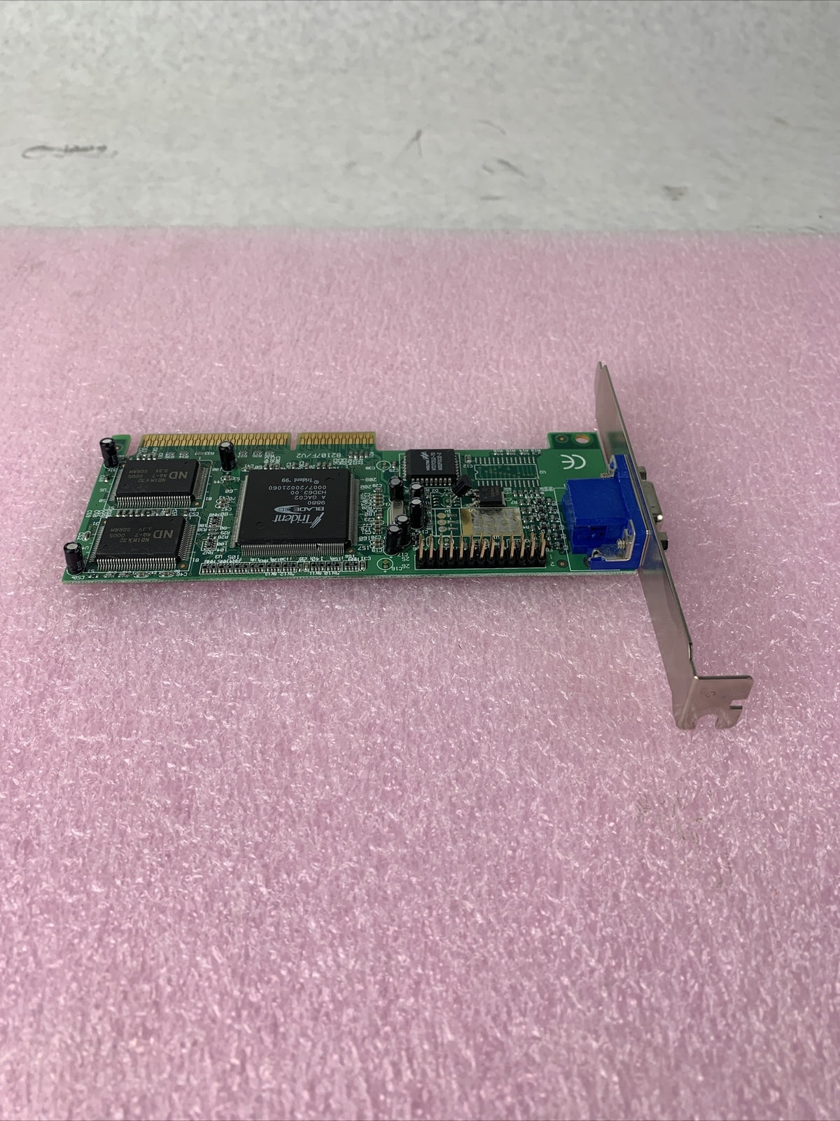 Jaton JTNMC VCTR82107AGP Video-107AGP-3D Trident 9880 8MB AGP Video PC VGA Card