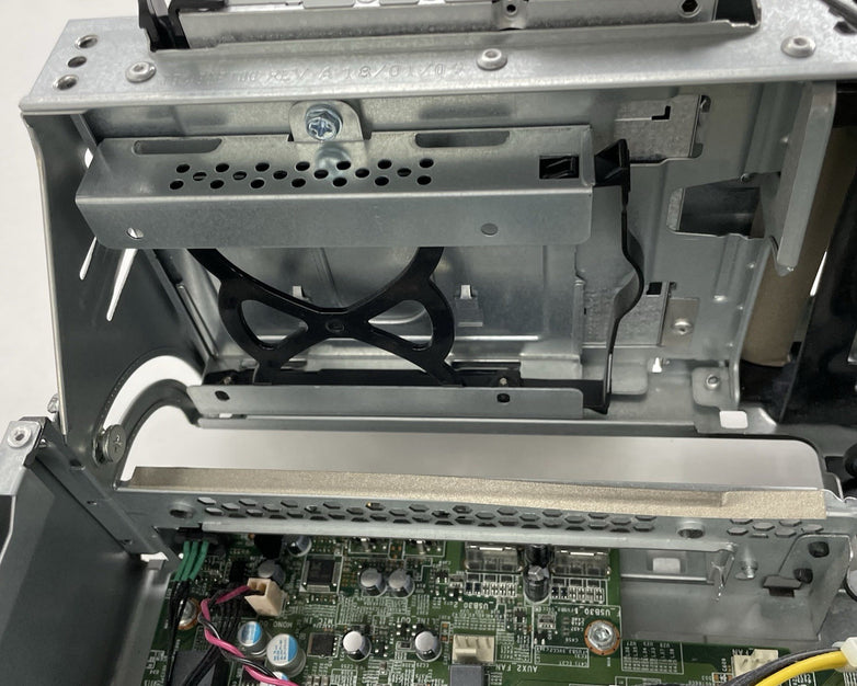 Lenovo ThinkCentre M900 SFF i5-6500 3.20 GHz 8 GB RAM No HDD/OS