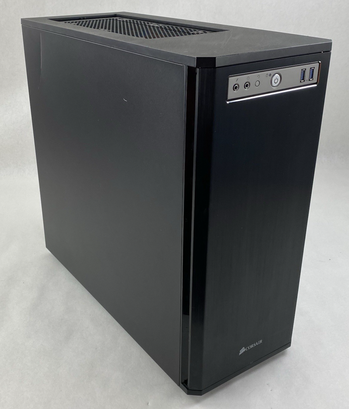 Corsair Obsidian Series 550D Mid-Tower Gaming Computer Case Damaged Front Panel