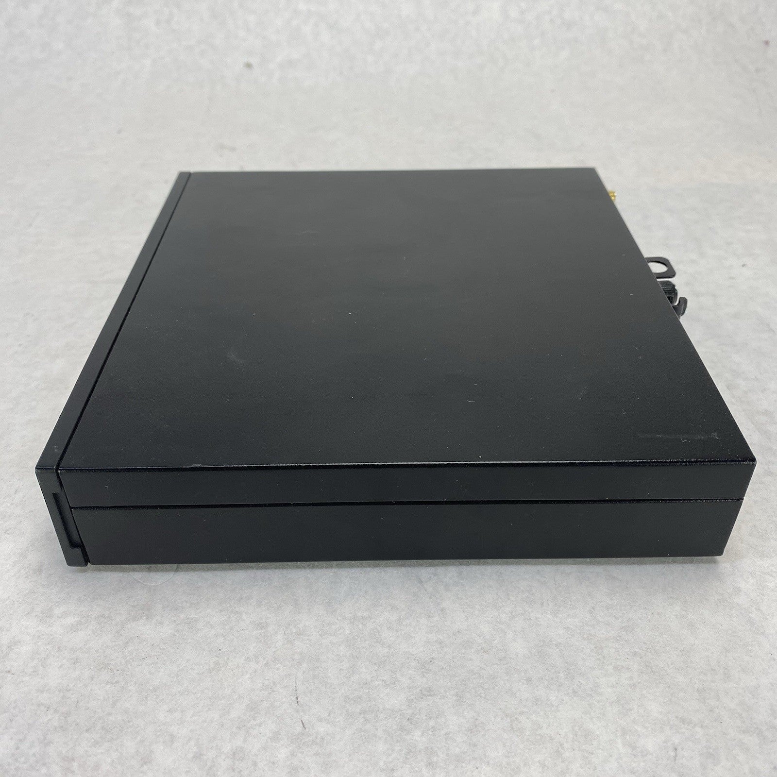 Dell OptiPlex 3050 Micro Intel Core i5-7500T 2.7GHz 8GB RAM No HDD/OS/Power Cord
