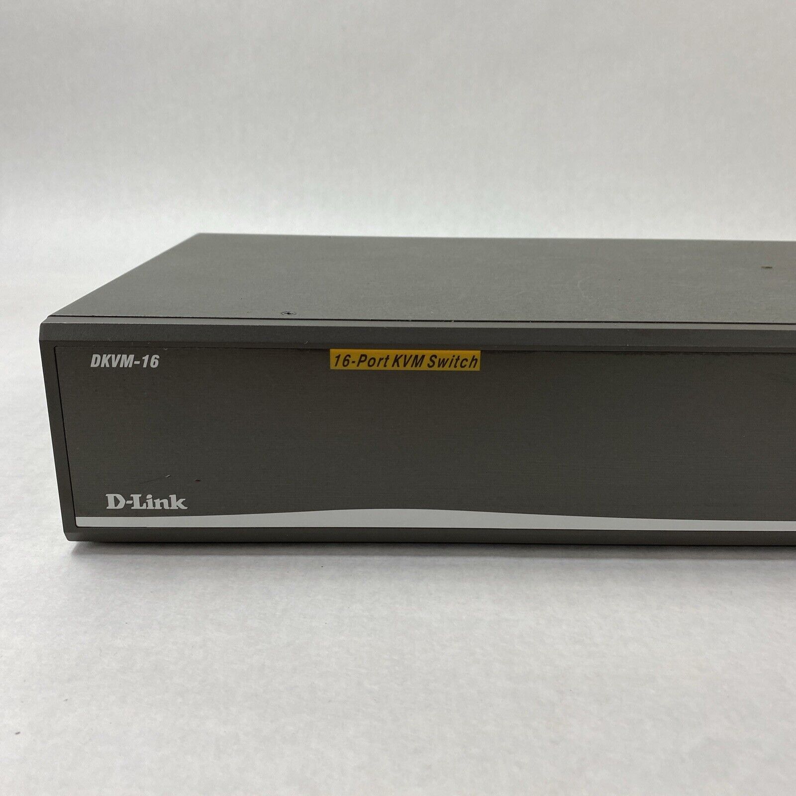 D-Link DKVM-16 PS/2 16-Port KVM Keyboard Video Mouse Switch