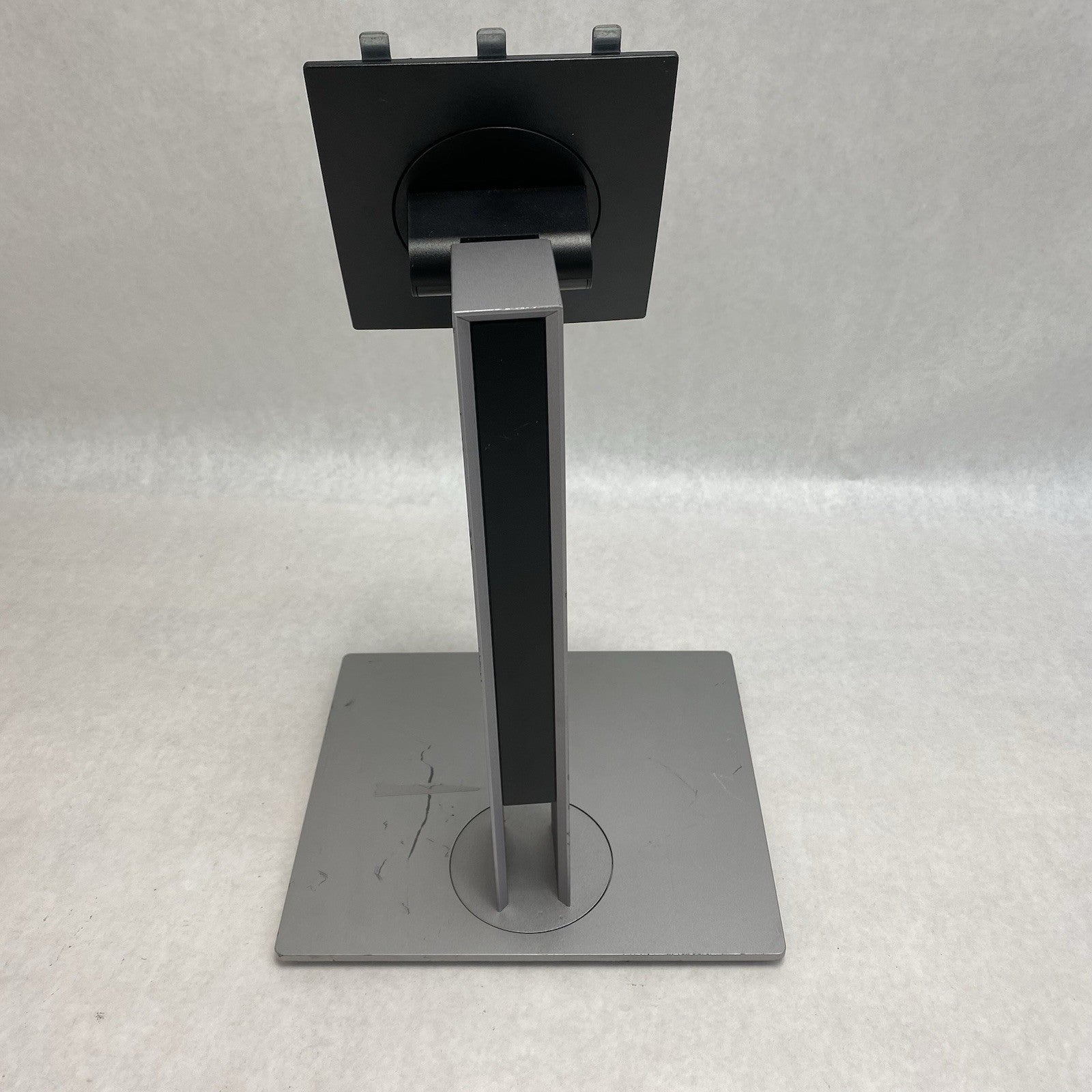 HP E233 Monitor Stand 6