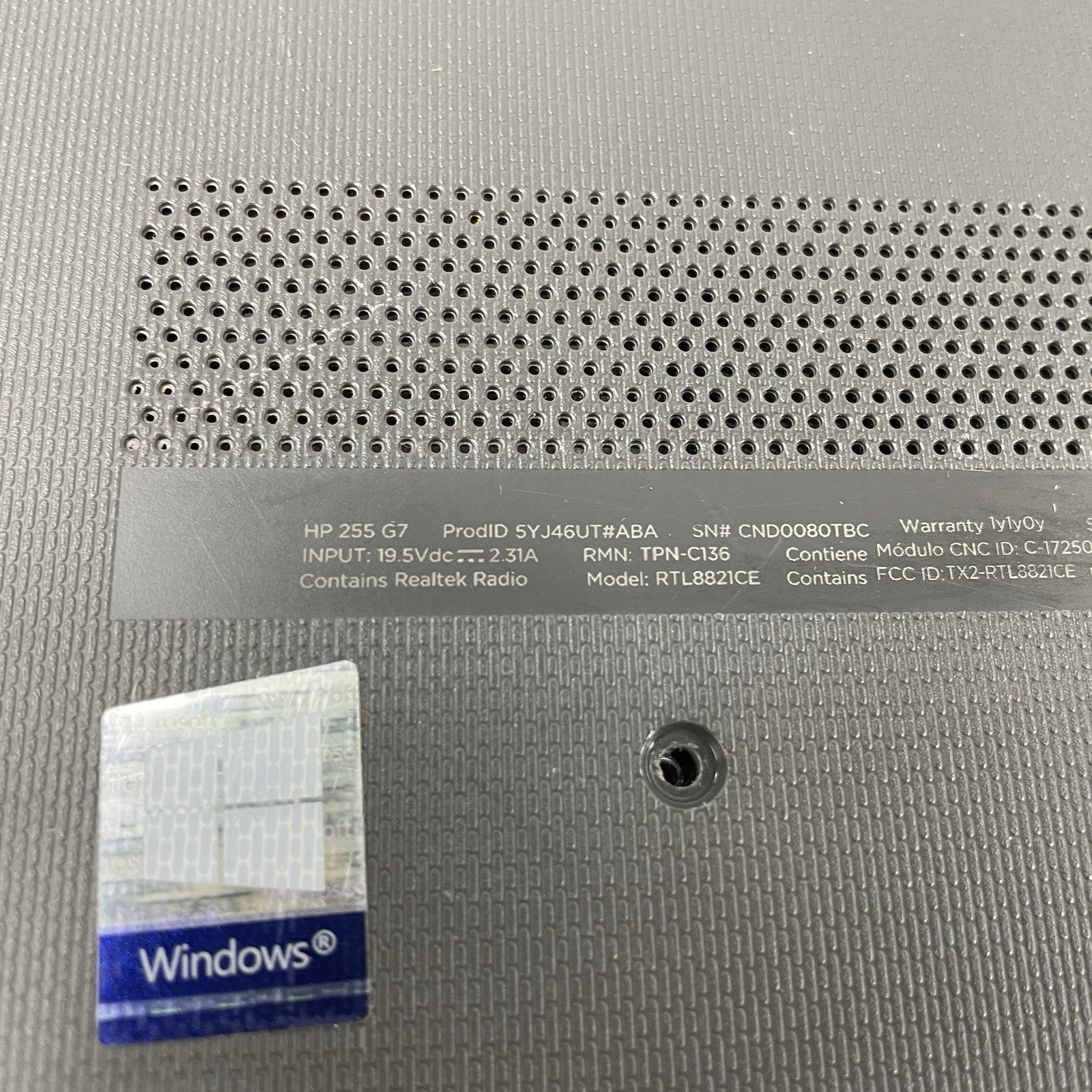 HP 255 G7 15.6" Ryzen 3 2200U 2.50 GHz 8 GB RAM No SSD/OS/AC - READ16