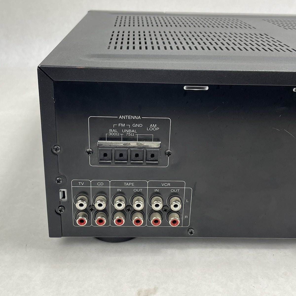 KLH R3100 Audio Systems AM/FM Stereo Receiver Tested9