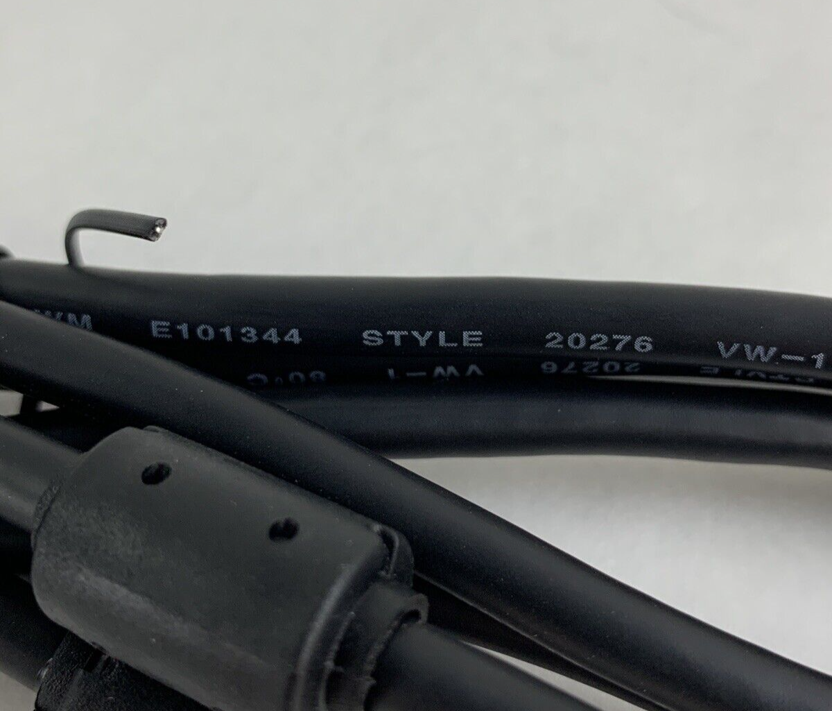 General 2427501215T SVGA/VGA Monitor TFT Male to Male M-M Cable Wire Lot of 50