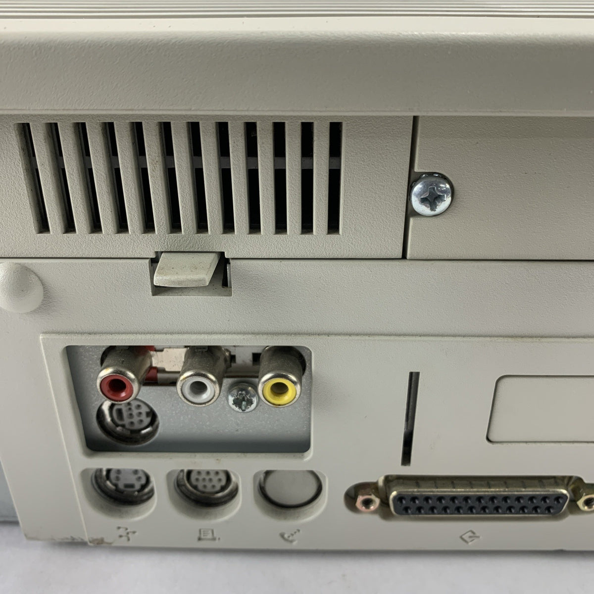 Macintosh Performa 6220CD - No HDD NO OS - Missing Volume Button- CD Drive Stuck6