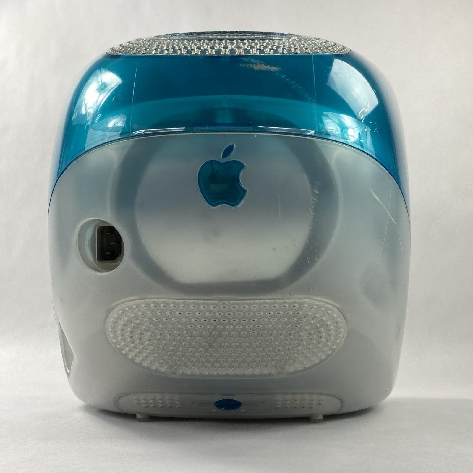 Apple M5521 iMac G3 1999 PowerPC 750 G3 350 MHz 64 MB RAM No HDD No OS