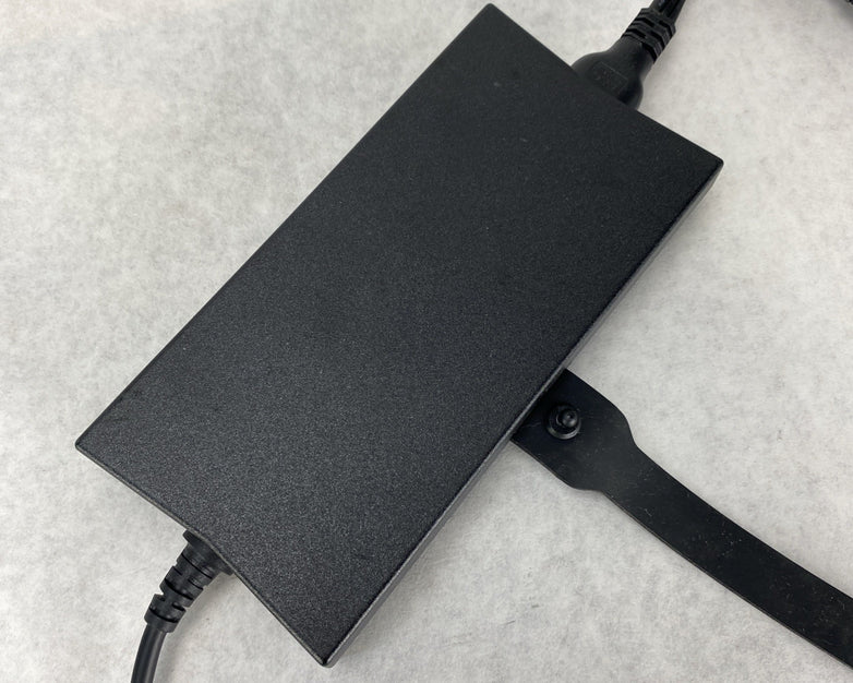 Dell HA130PM160 7.4mm 19.5V 6.7A 130W AC Power Adapter P7KJ5 (Lot of 6)