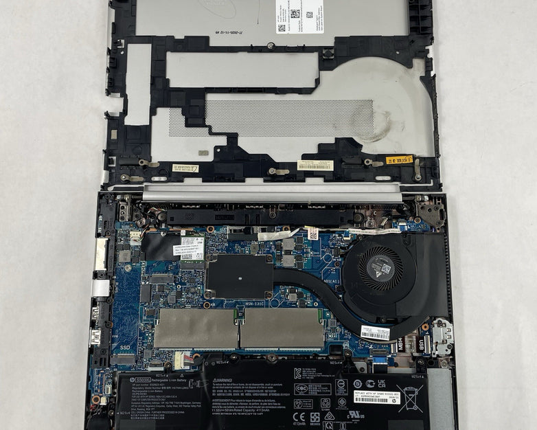 HP MT45 Thin Client 14" AMD Ryzen 3 Pro 3300U 2.10 GHz 8 GB RAM No SSD/OS/AC
