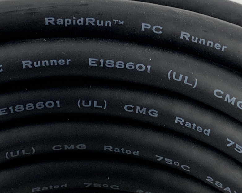 RapidRun E188601 PC Runner Cable 25 Feet 15 Pin Female Connectors Box Opened