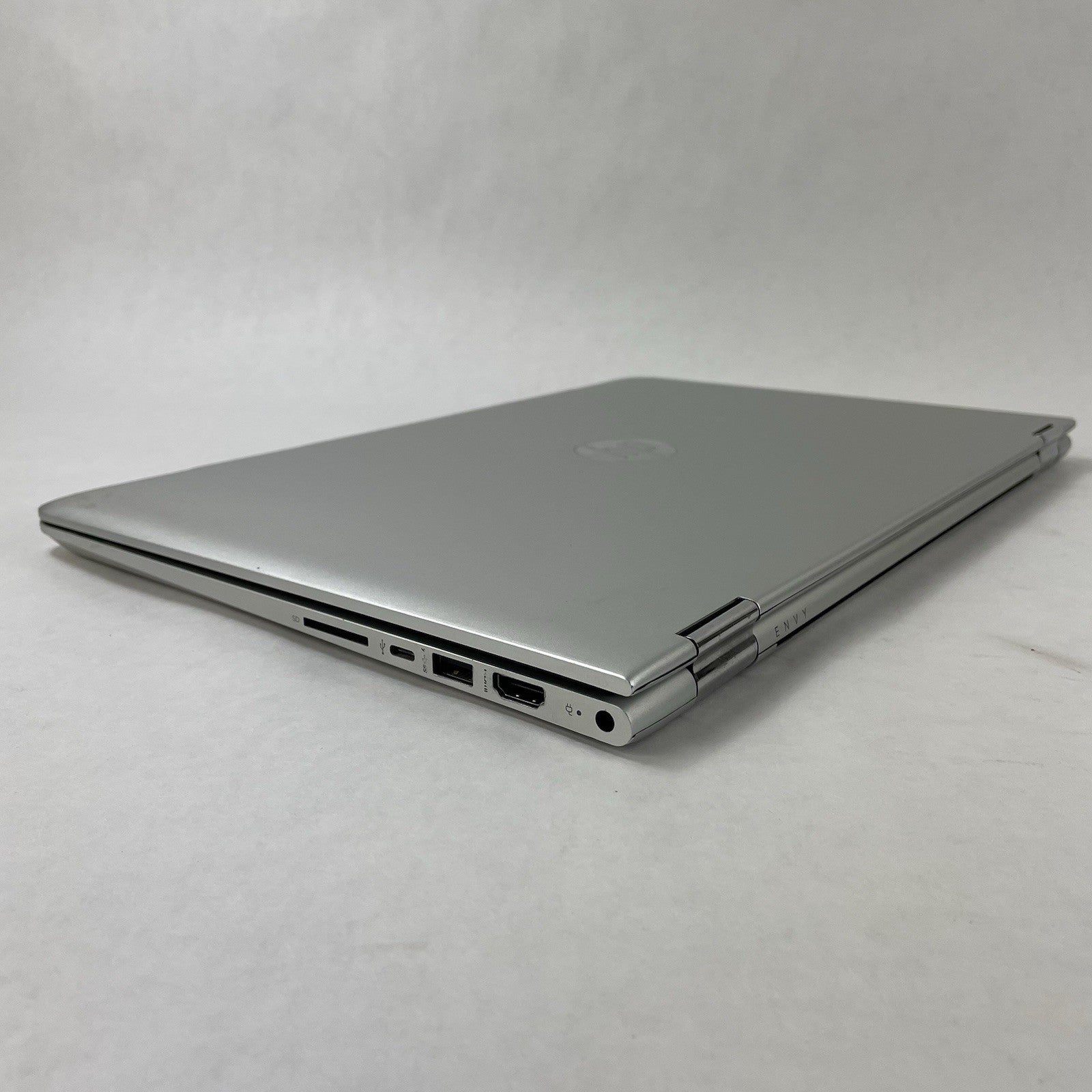 HP Envy x360 15-aq267cl 15.6" i7-8550U 1.80 GHz 8 GB RAM No SSD/OS/AC9