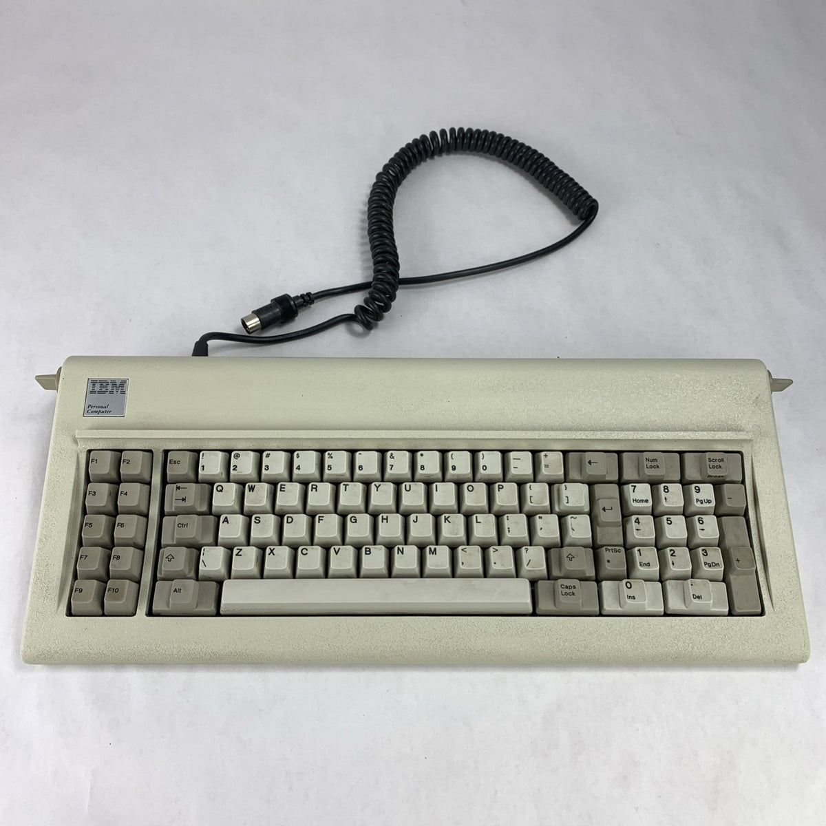 IBM F XT 83-Key Personal Computer Keyboard 18014491