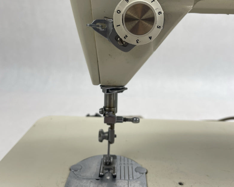 Singer Golden Touch & Sew 630 Sewing Machine Parts Or Repair