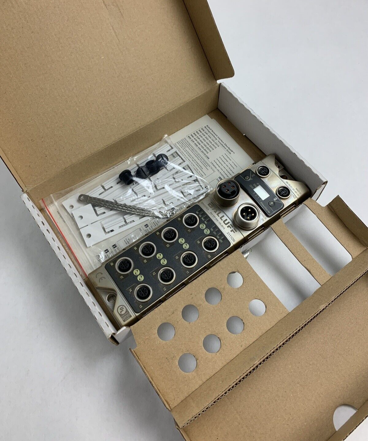Balluff BN1006A Distribution Box 8-In/8-Out M12 Ports BNI EIP-50 Untested