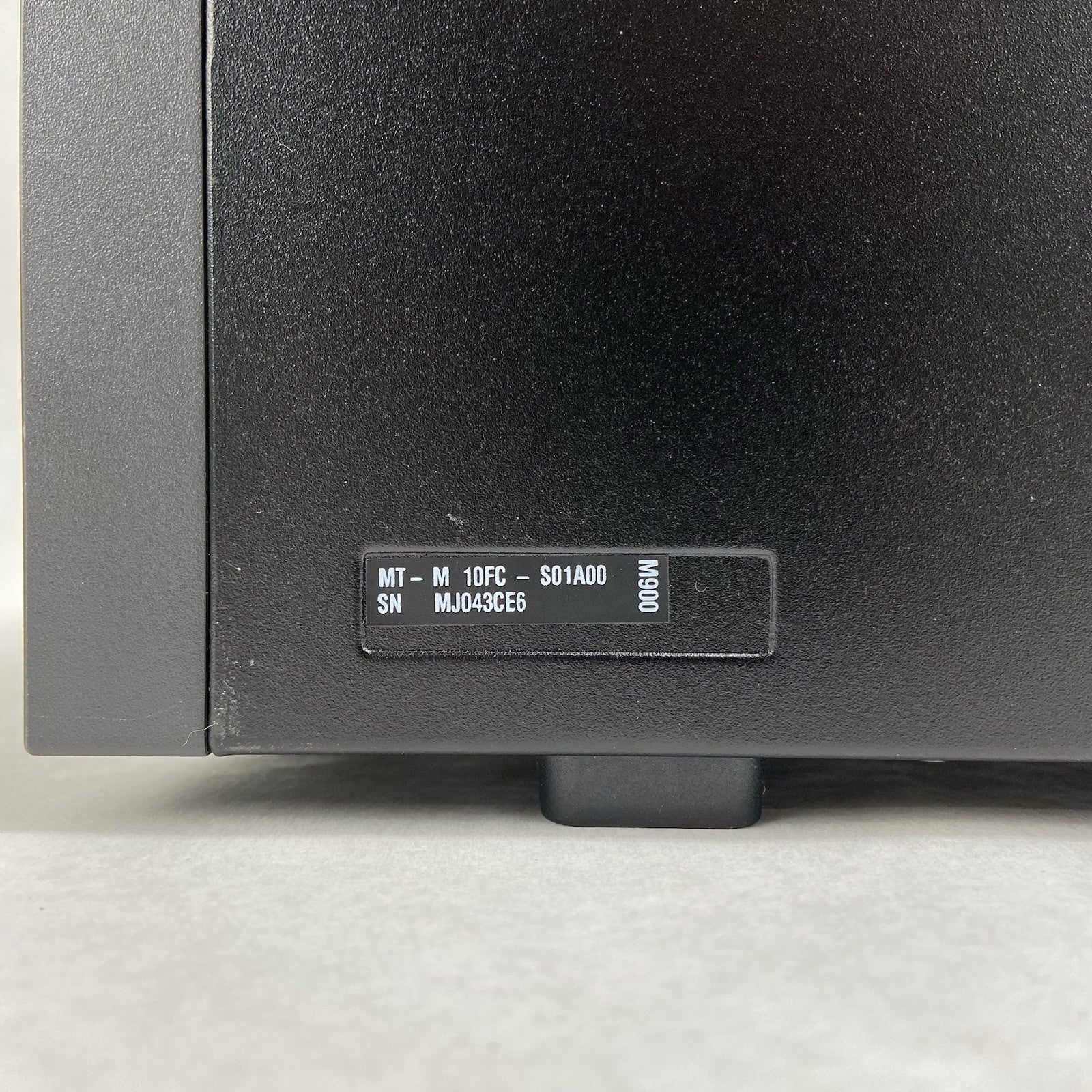 Lenovo ThinkCentre M900 MT Intel Core i5-6500 3.2GHz 8GB RAM No HDD No OS4