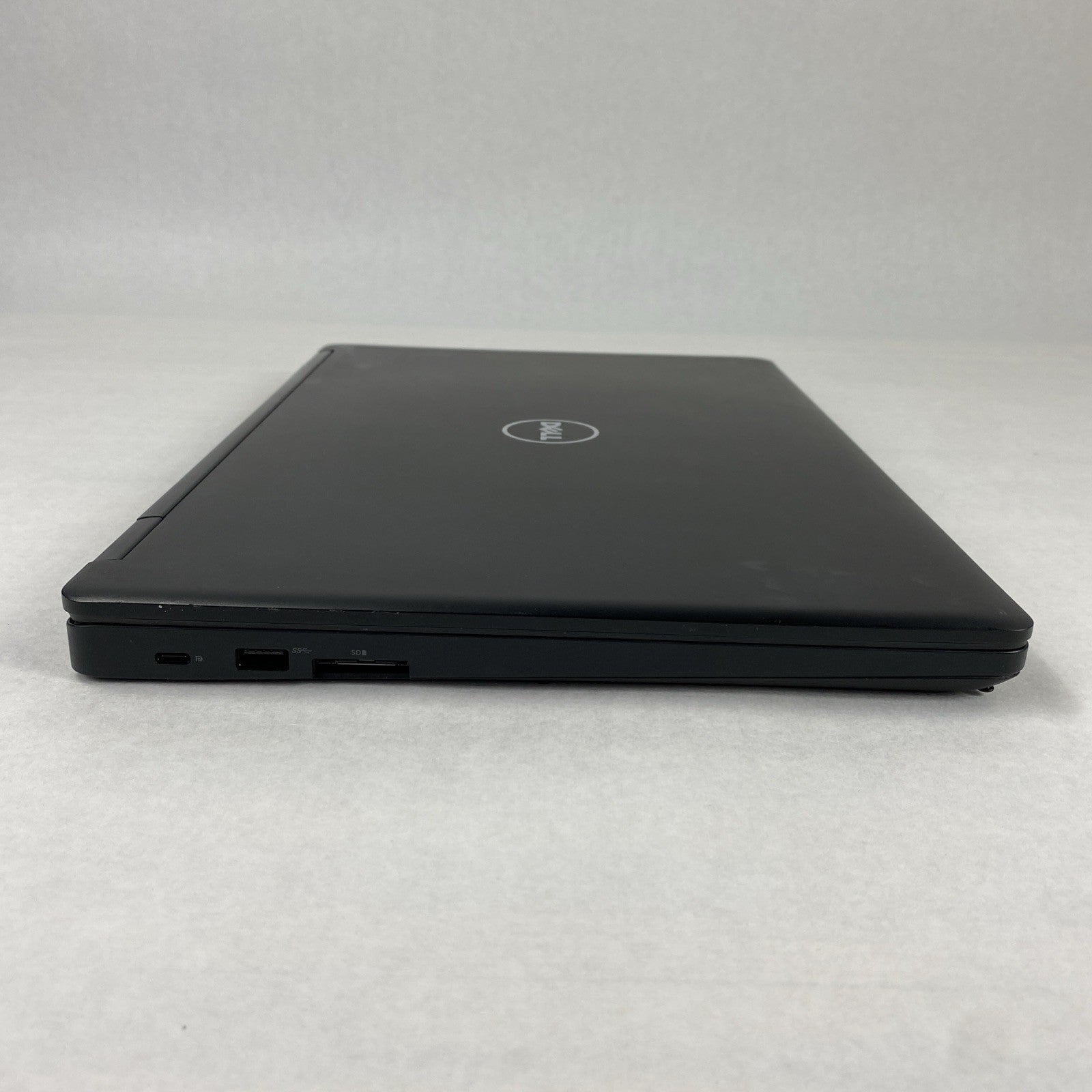 Dell Latitude 5580 Intel Core i7-7600U 2.80GHz 8GB RAM 15.6" No HDD No OS