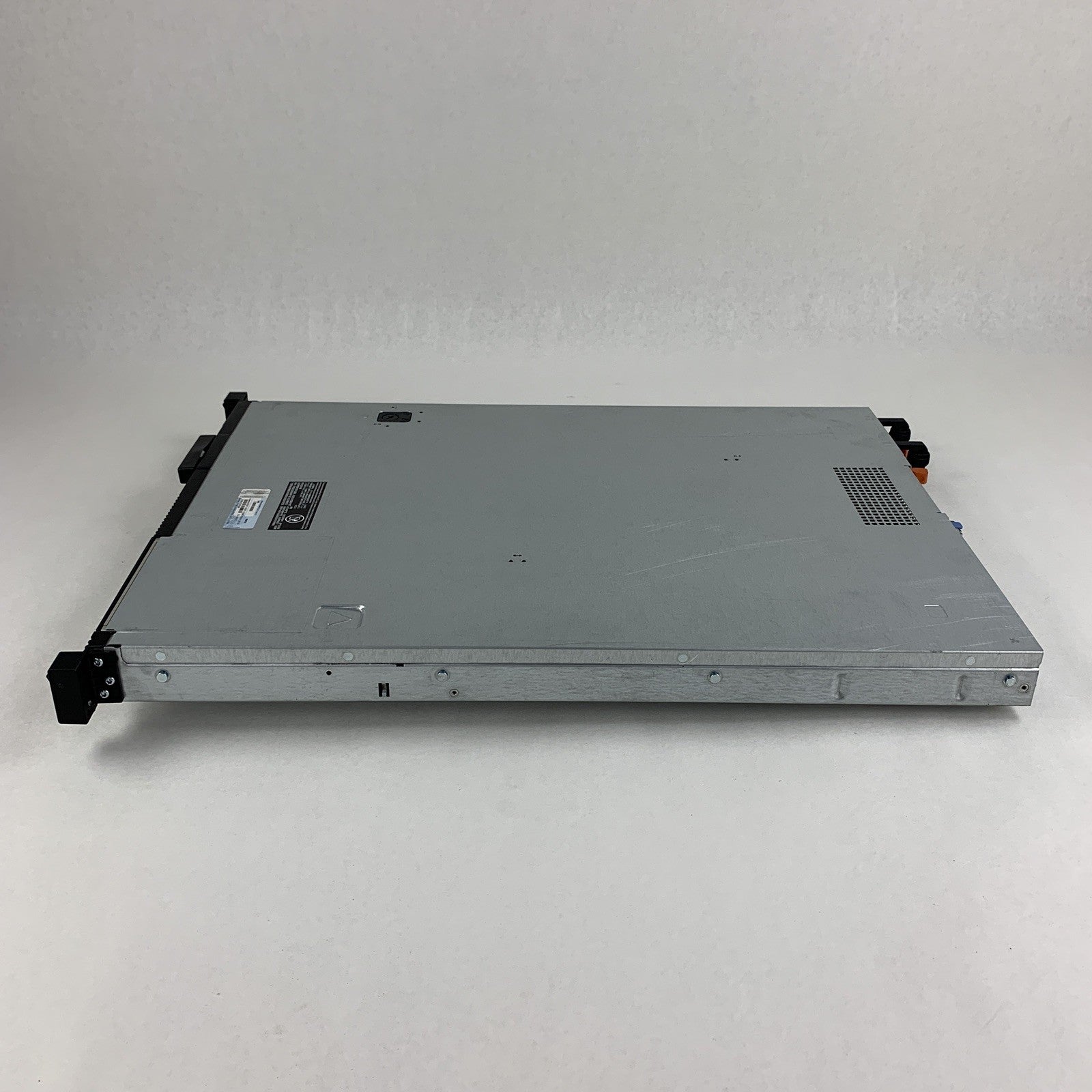 Dell PowerEdge R410 Server 2x Xeon E5606 2.13GHz 4 GB RAM Perc S300 NO HDD NO OS