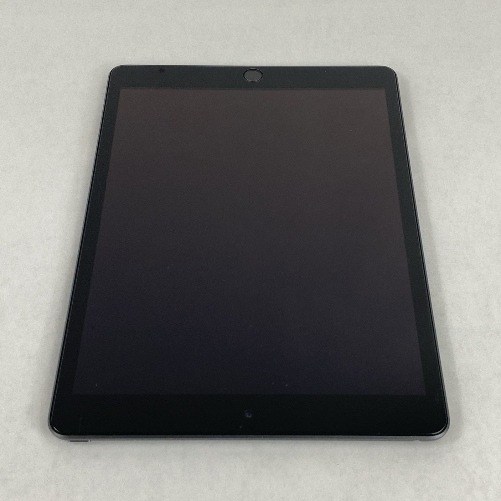 Apple iPad 7th Gen A2197 32GB Retina 10.2" Wi-Fi Space Gray IOS 18.7.97