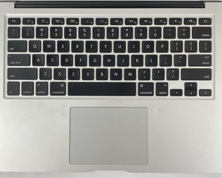Apple MacBook Air A1466 2012 13" 1.8GHz i5 8GB RAM 120GB SSD os10.15.7 554Cycles