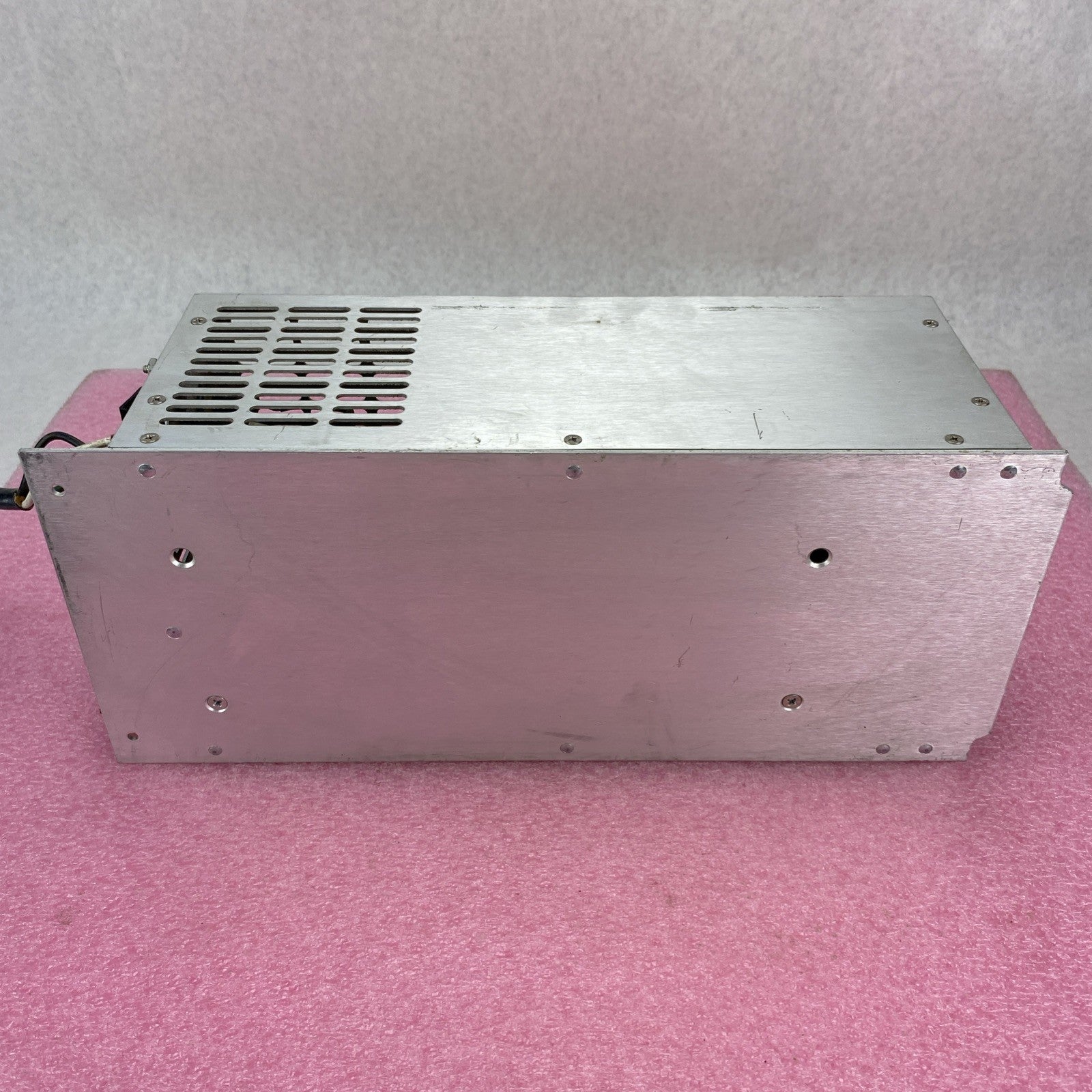 Deltron VF Series 11088XA 13VDC 46A 875W Westinghouse 405A662H01 Power Supply 13