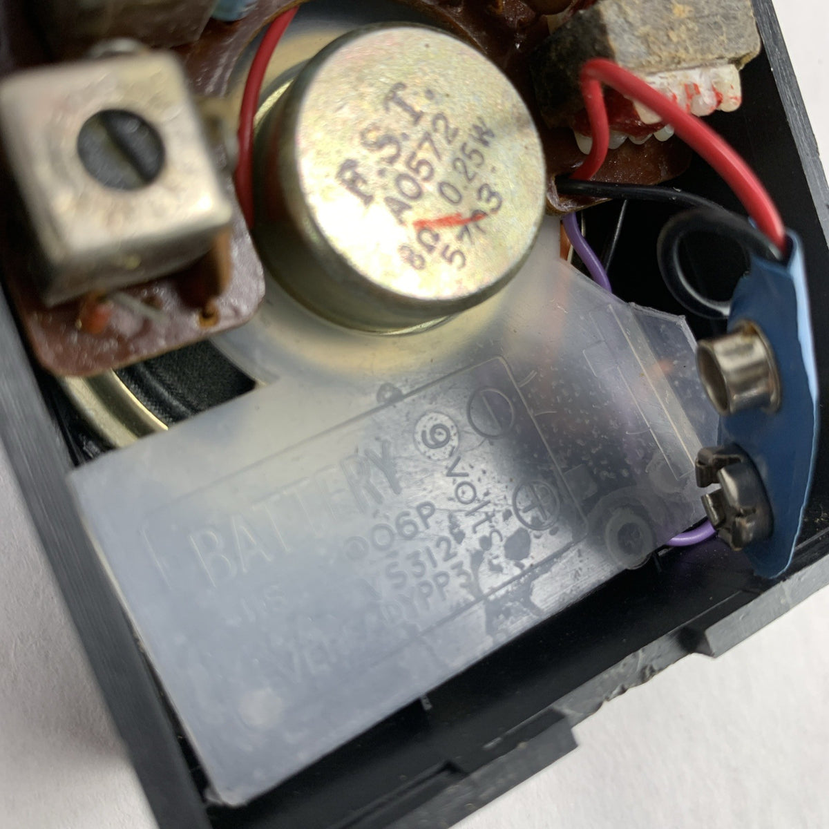 Vintage Juliette Solid State AM Pocket Transistor Radio APR-256F - Tested4
