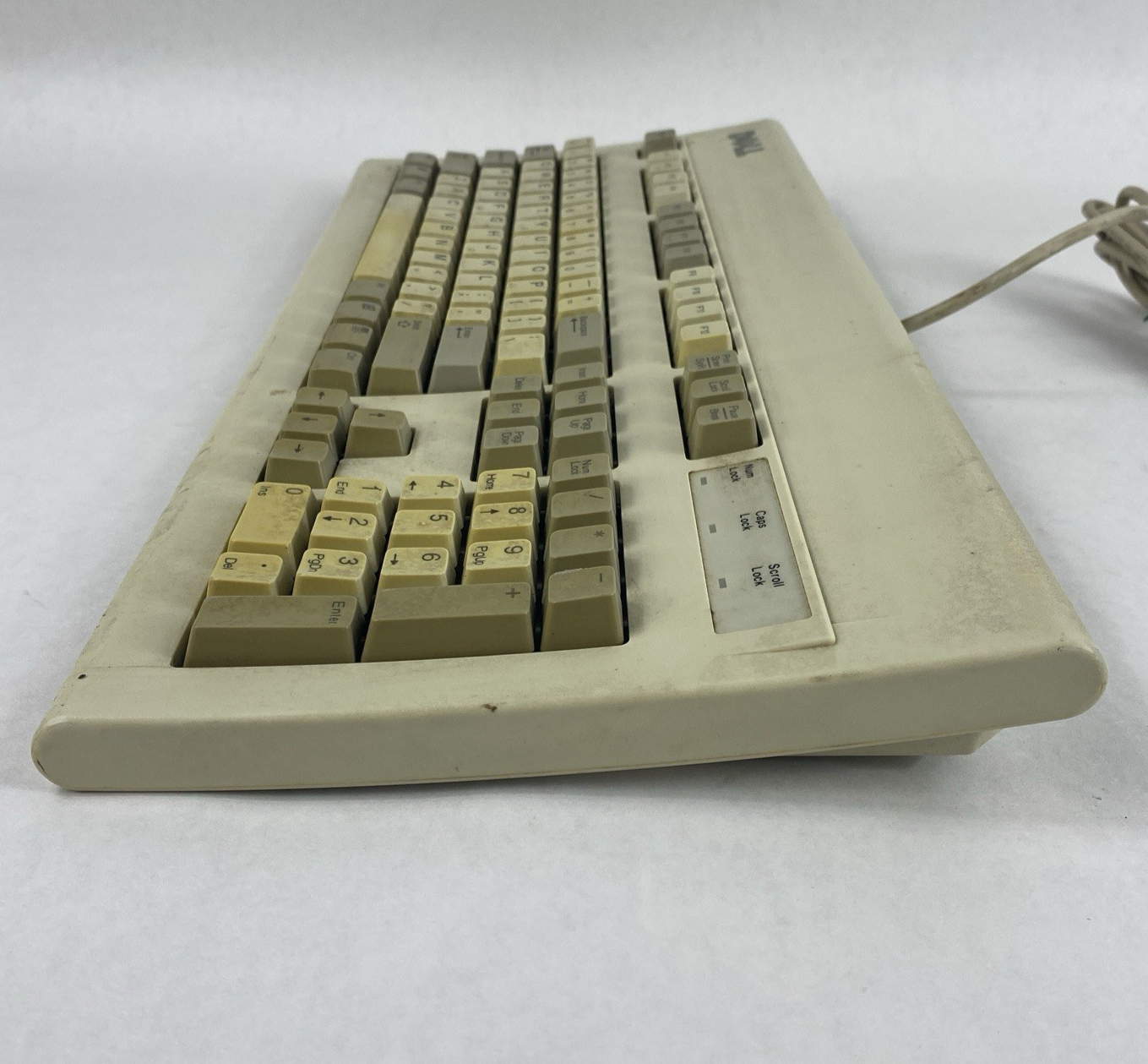 Dell AT101W Keyboard w/ 6 Pin Power Cord2