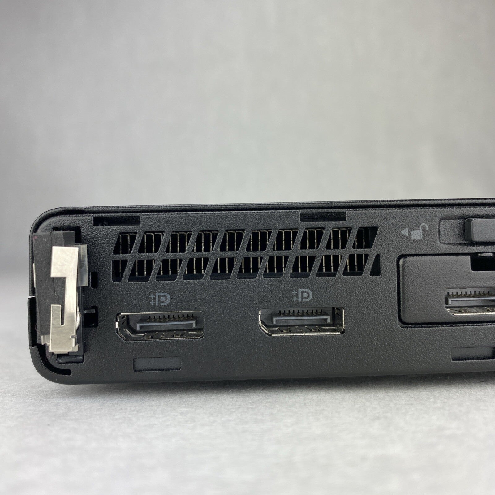 HP EliteDesk 800 G3 Mini Quad Core i5-7500T 2.7GHz 1X8GB RAM WiFi No AC HDD READ