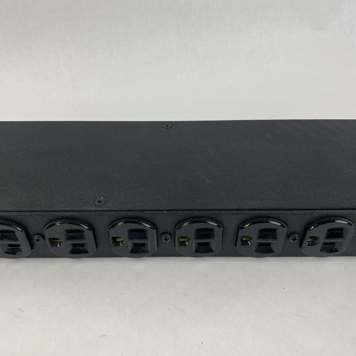 Geist SP104-10 Rack Mounted 10 Outlet Surge Protection7