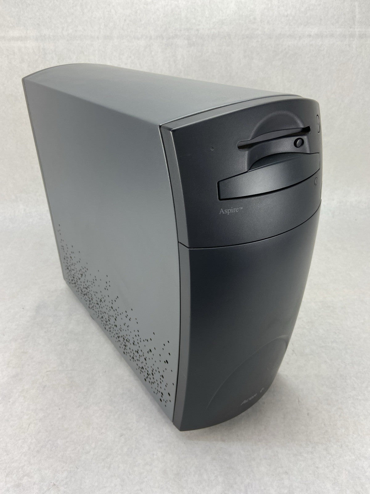 Acer Aspire 5150SK MT Intel Pentium 150MHz 16MB RAM No HDD No OS0