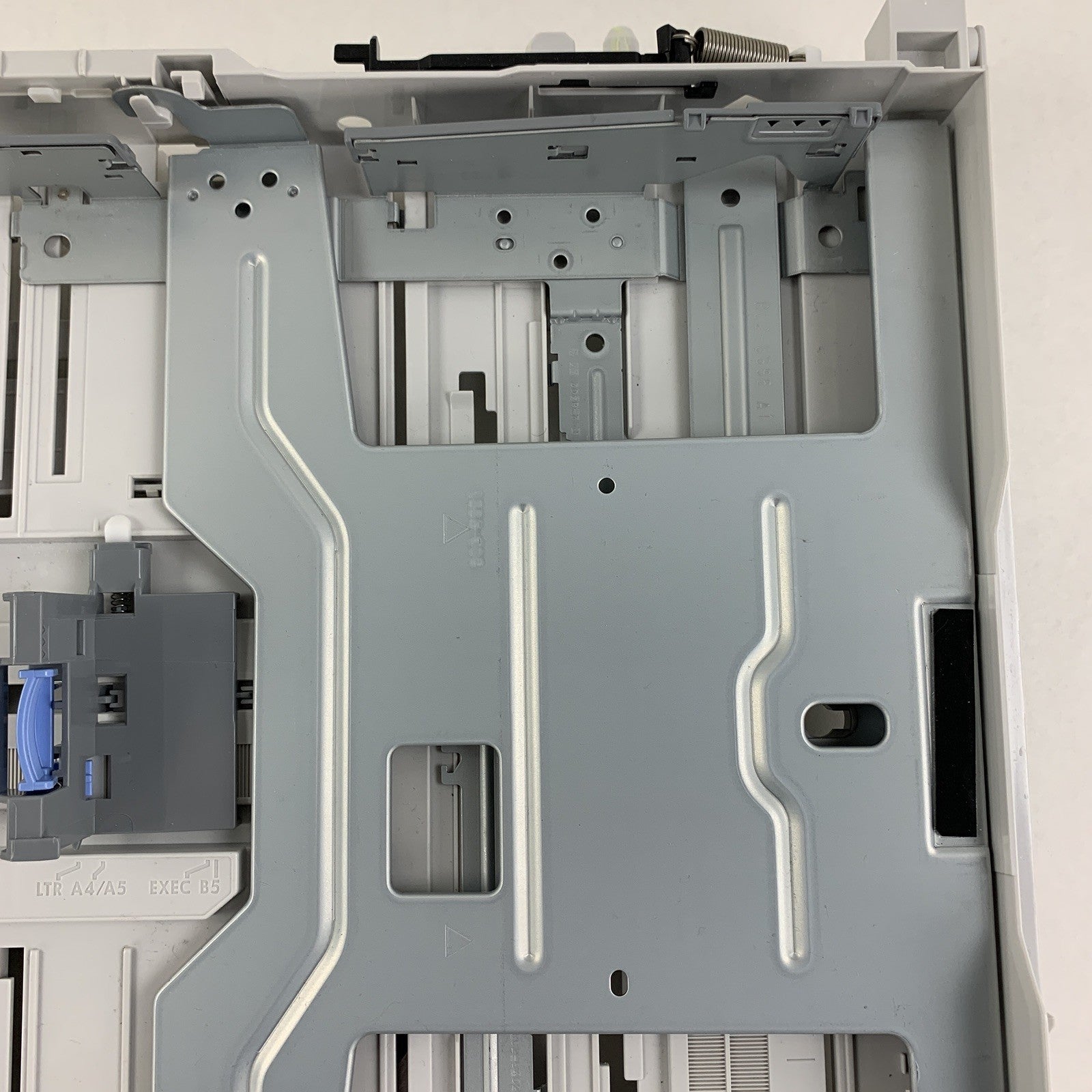 HP RU5-8770 Color Laserjet  CP5525 Printer Main Paper Tray #2