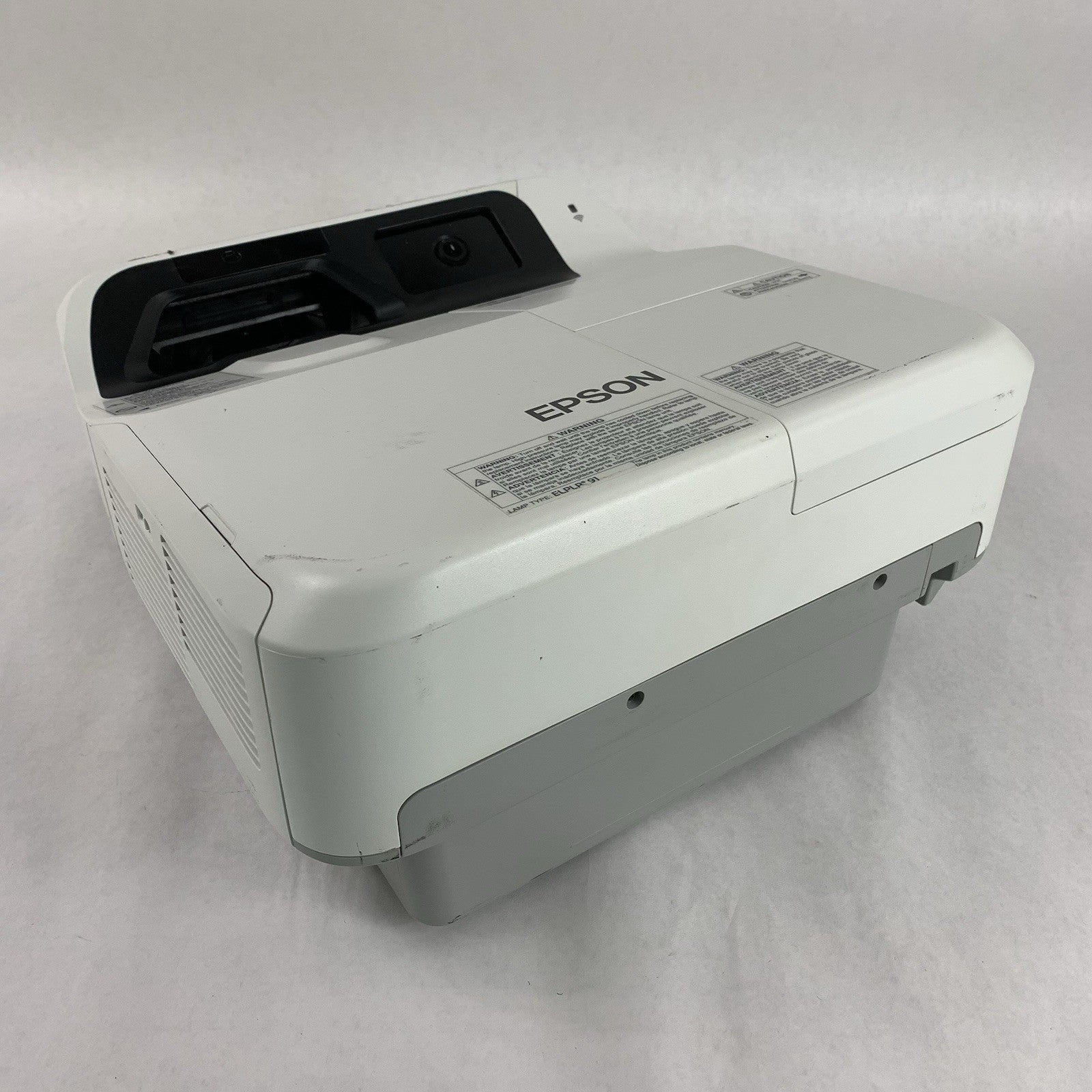 Epson PowerLite 695Wi H740A LCD Lamp Projector 1132 Lamp Hours - No Remote0