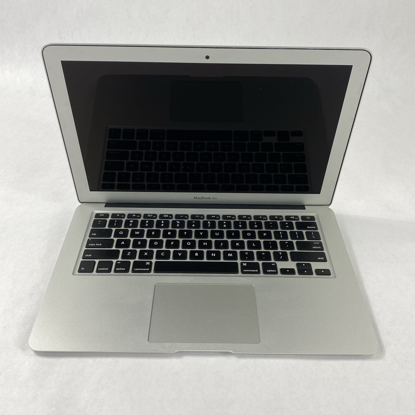 Apple MacBook Air A1466 2013 13" 1.3GHz i5 8GB RAM 120GB SSD os11.7.1 596 Cycles