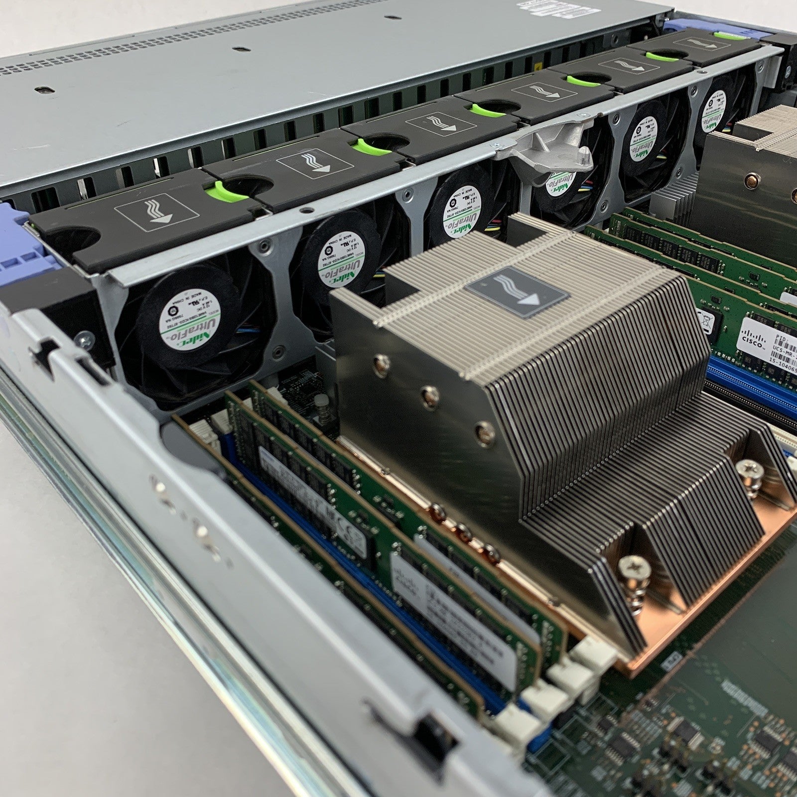 Cisco UCS C240 M4 Xeon E5-2630v4 2.2 GHz 128 GB Ram 2U Server No OS No HDD